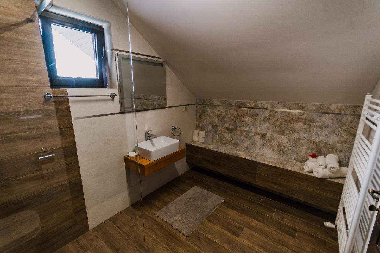 Pensiunea Trecatoarea Lupilor Burda Dış mekan fotoğraf